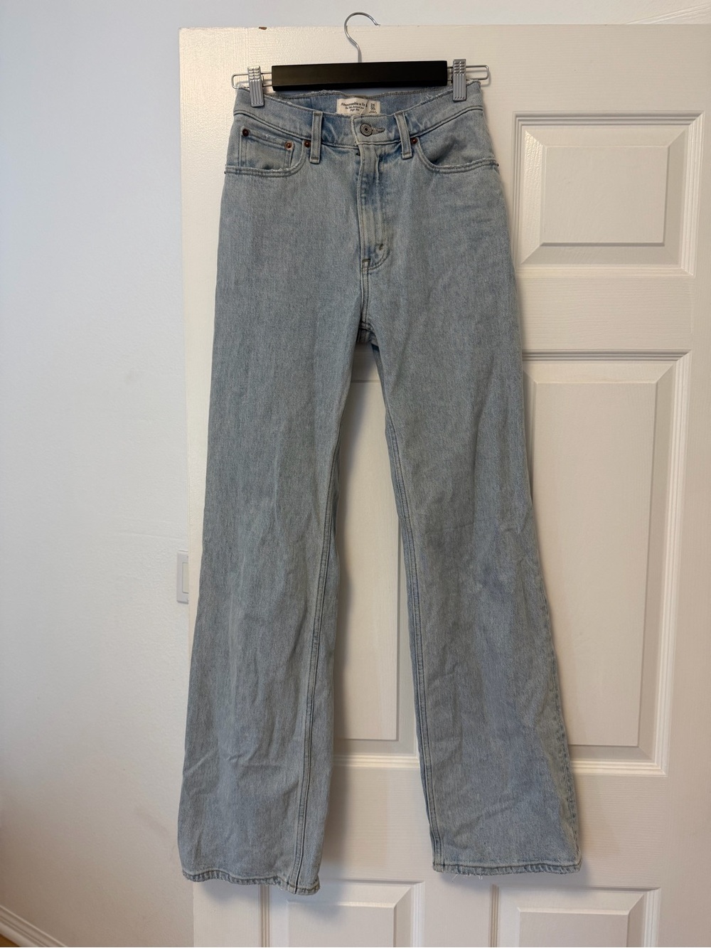 Abercrombie & Fitch 90’s Relaxed Jean